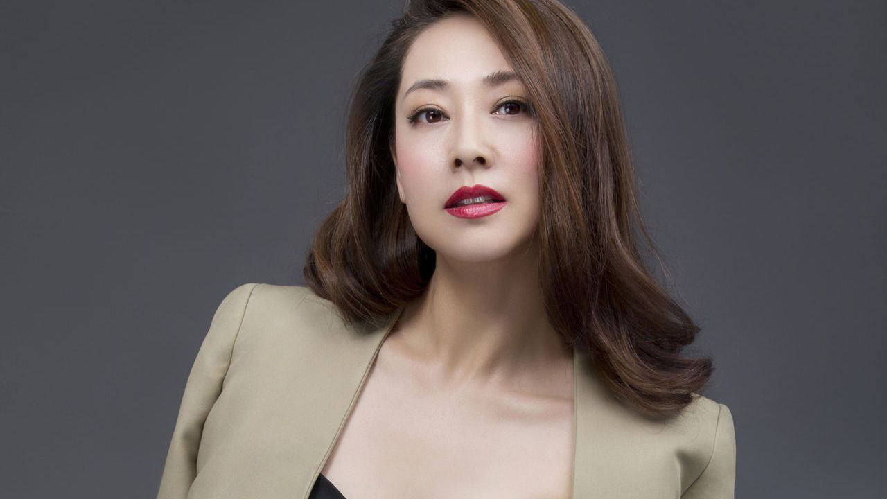 张茜,1974年2月18日出生于江苏省常州市,中国内地女演员,歌手,主持人